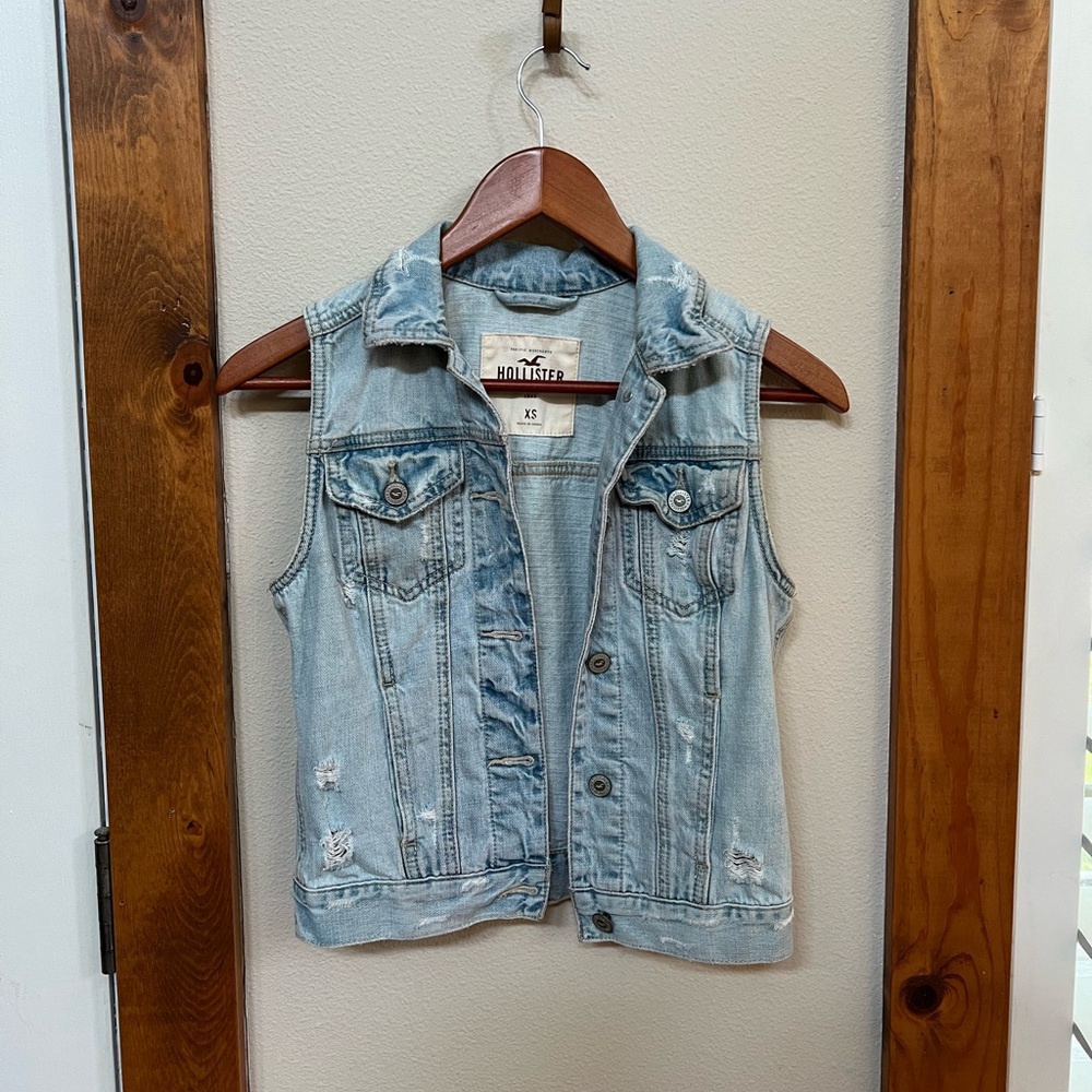 XS Denim Vest - Like New!